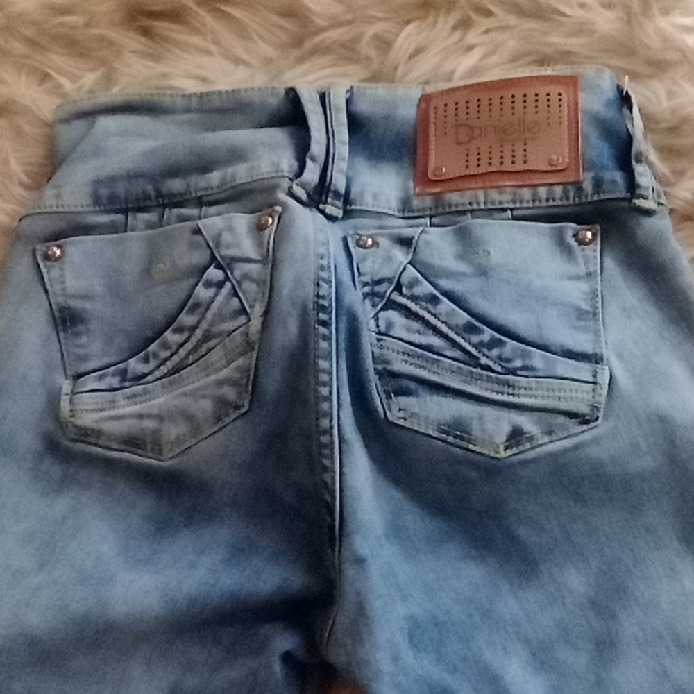 Stylish Blue Skinny Jeans with Side Detailing - Picture 3 of 5